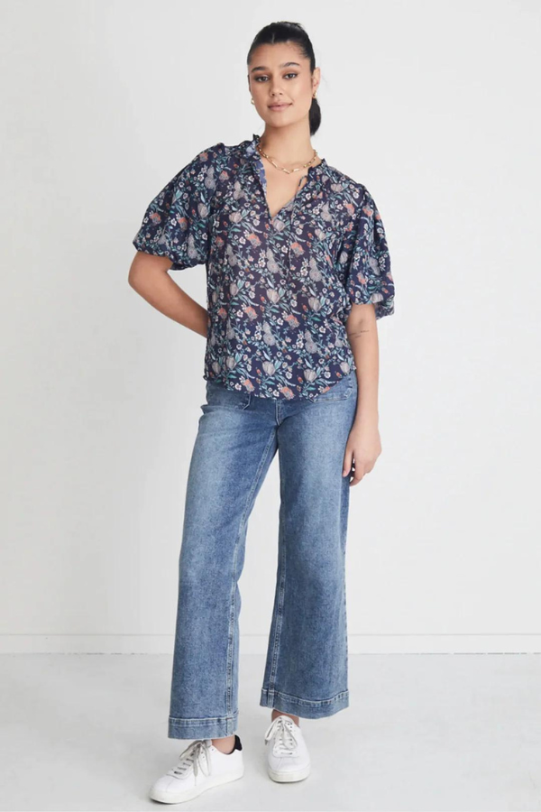 Ivy + Jack Promised Navy Floral Bubble Sleeve SS Top - Navy Floral