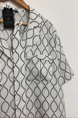 Pre-Loved Decjuba White/Black SS Shirt + Belt 18