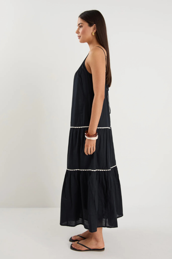 Ivy & Jack Lately Black Strappy Tiered Maxi Dress